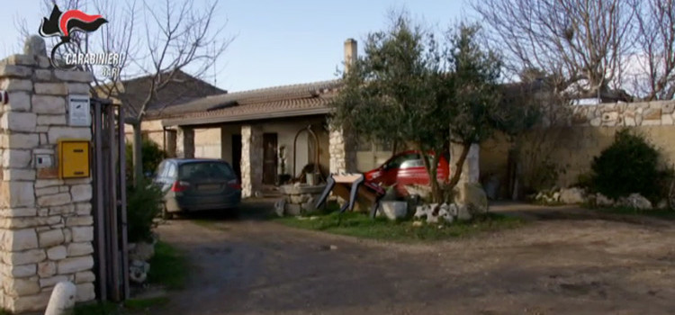 Altamura: agguato a casa di detenuto, arrestati i presunti autori