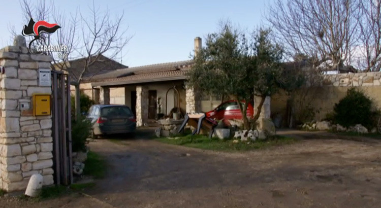 Altamura: agguato a casa di detenuto, arrestati i presunti autori