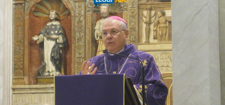 “Cristo, luce del mondo”: il messaggio pasquale del Vescovo Favale