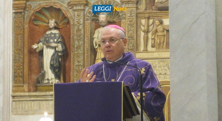 “Cristo, luce del mondo”: il messaggio pasquale del Vescovo Favale