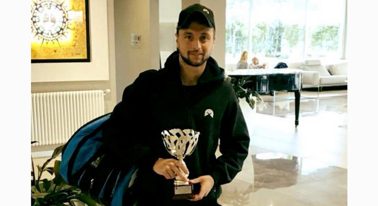 Il tennista nocese Garzelli vince l’Open BNL di Bari: “il mio punto di forza è la determinazione” Il tennista nocese Garzelli vince l’Open BNL di Bari: “il mio punto di forza è la determinazione”
