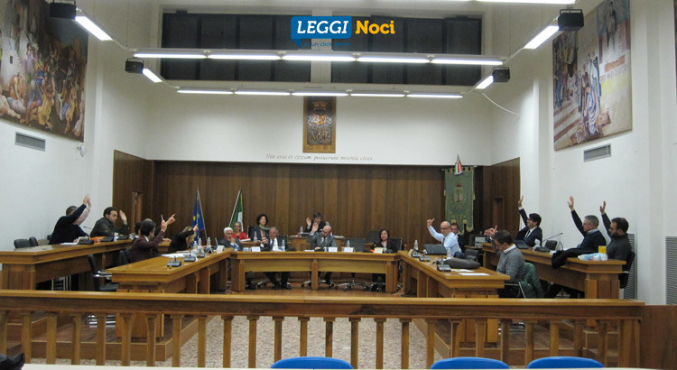 Ultimo Consiglio Comunale, silenzi e approvazioni Ultimo Consiglio Comunale, silenzi e approvazioni