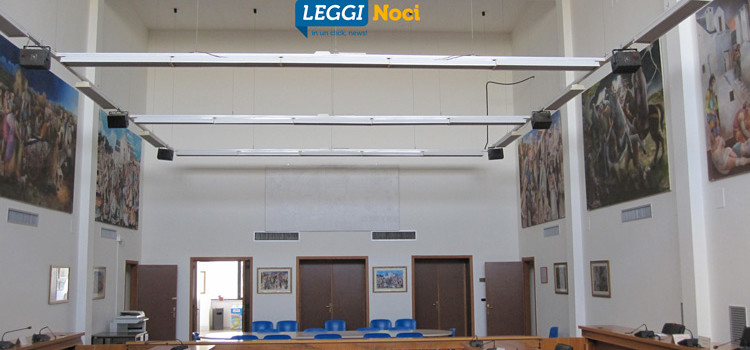 In sala consiliare i quadri di Mimmo Fiorelli