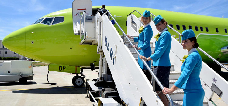 Volo Bari-Mosca: inaugurata la tratta che collega la Puglia alla Russia Volo Bari-Mosca: inaugurata la tratta che collega la Puglia alla Russia
