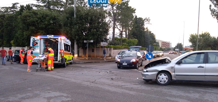 Incidente in periferia, torna l’incubo degli incroci pericolosi