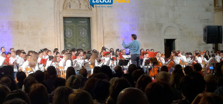 L’ I. C. “Gallo-Positano” chiude l’anno con un girotondo intorno al mondo