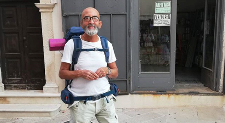 In pellegrinaggio verso Lourdes In pellegrinaggio verso Lourdes