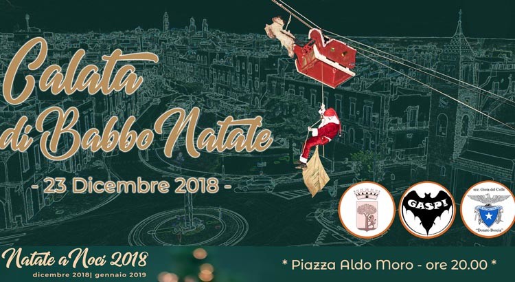 Babbo Natale viene dal cielo a Noci Babbo Natale viene dal cielo a Noci