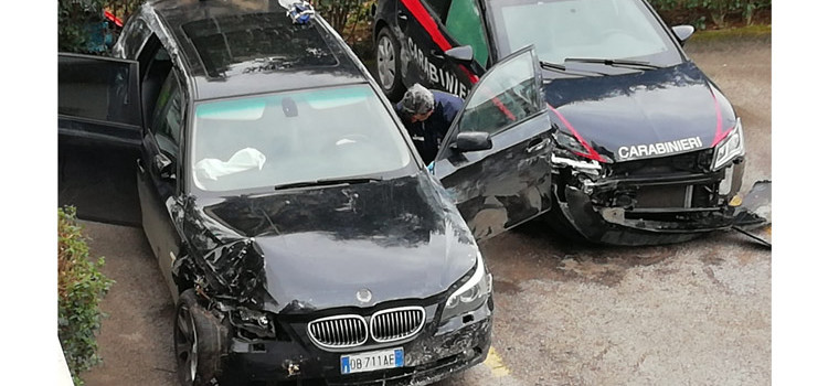 I Carabinieri della Compagnia di Triggiano intercettano a Capurso la banda della BMW. Arrestato un pregiudicato 23enne albanese.