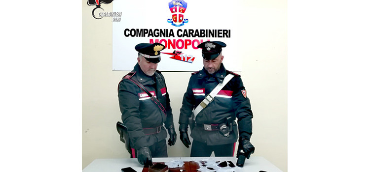 I Carabinieri della locale Compagnia arrestano un pusher per spaccio di cocaina all’interno di un locale della movida