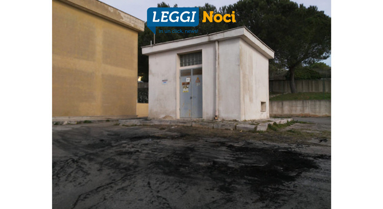 Paura in Via Enrico Mattei: auto prende fuoco all’alba