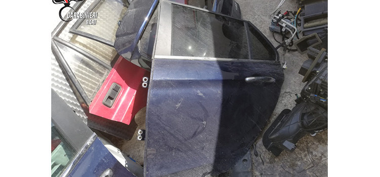 Scoperto deposito di mezzi rubati ed una pistola