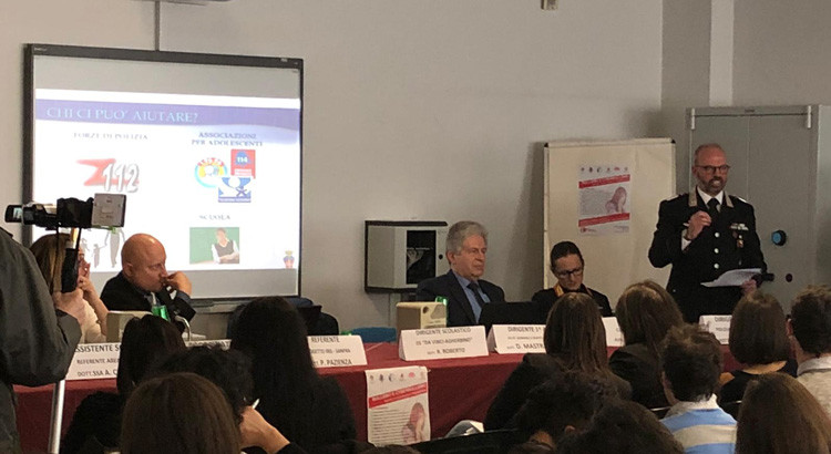 Convegno sul bullismo e cyberbullismo presso l’IPSIA di Putignano