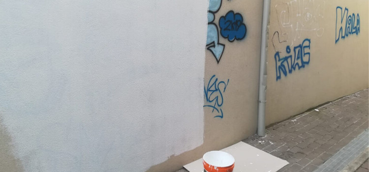 Vandali imbrattano il Mu.Ra.: pronto l’intervento dei ripristino Vandali imbrattano il Mu.Ra.: pronto l’intervento dei ripristino