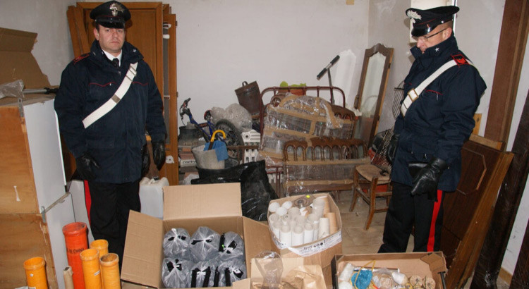 Sequestro manufatti e prodotti esplodenti