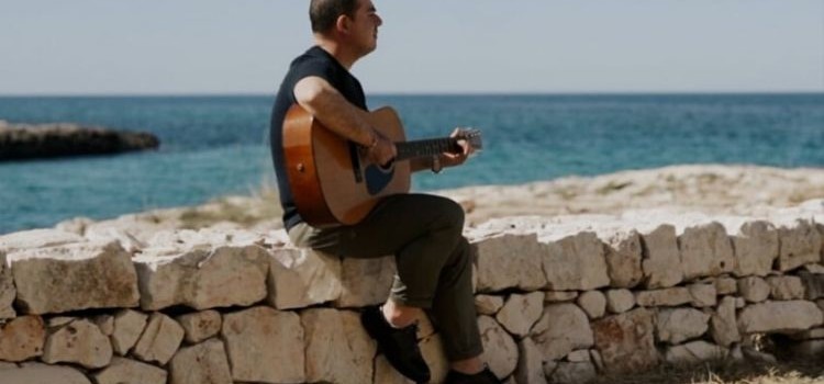 Ah, terra mia. Il nuovo singolo di Michele Pettinato