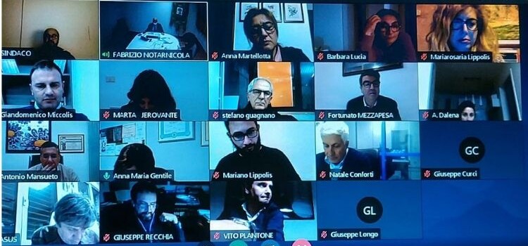 Il Consiglio Comunale approva tutti gli ordini del giorno