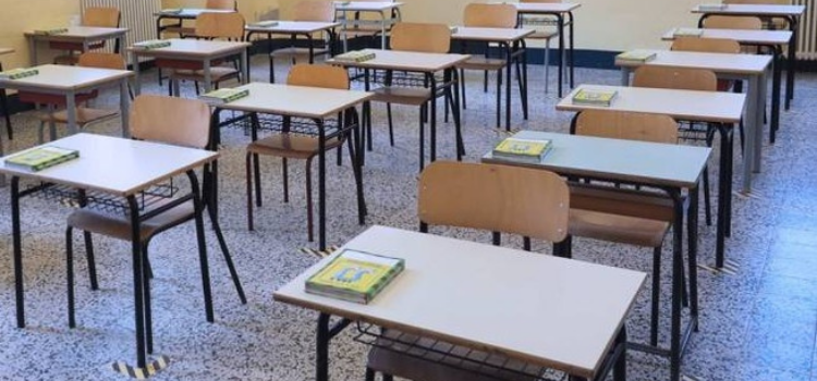 Puglia: lunedì si torna a scuola, ma garantita la DDI