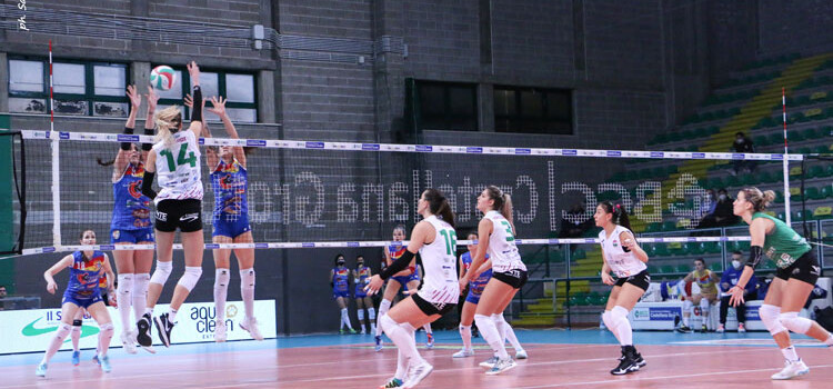 Pallavolo: Zero5 Deco Domus sconfitta dal Cerignola Pallavolo: Zero5 Deco Domus sconfitta dal Cerignola