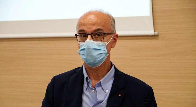 Da oggi si potrà prenotare il vaccino per gli ultraottantenni