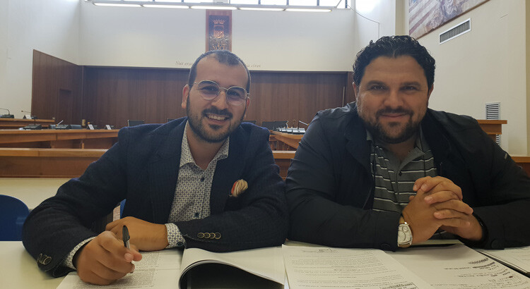 Ufficio Anagrafe Sanitario chiuso: Noci Officina Civica non ci sta!