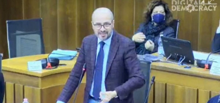 Consiglio Comunale: riflessioni e un minuto di silenzio per l’Ucraina