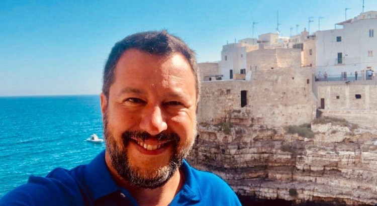 Lega presenta la lista e scoppia il caso Foggia