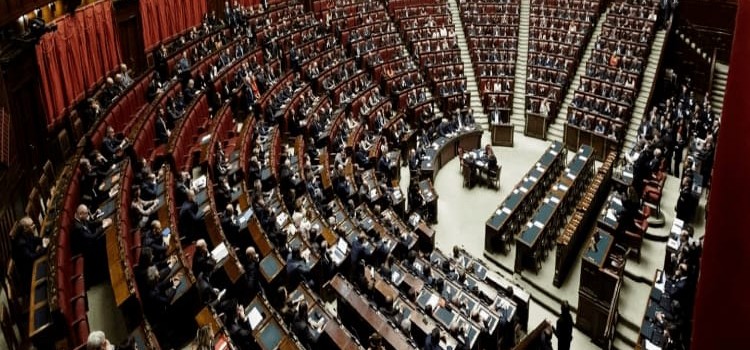 I 5Stelle schierano Conte, mentre il centrosinistra il virologo Lopalco I 5Stelle schierano Conte, mentre il centrosinistra il virologo Lopalco