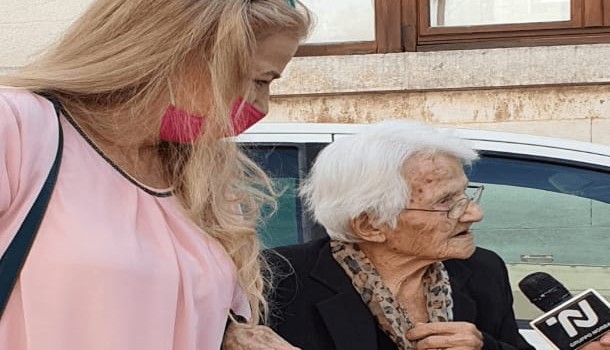 Nonna Annina va a votare