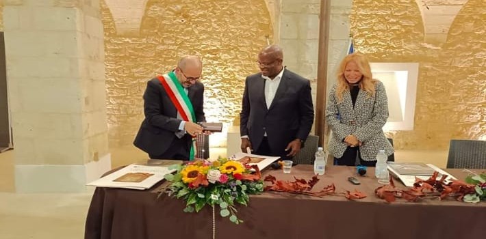 Noci accoglie S.E. l’Ambasciatore della Repubblica del Mali in Italia Ali Coulibaly