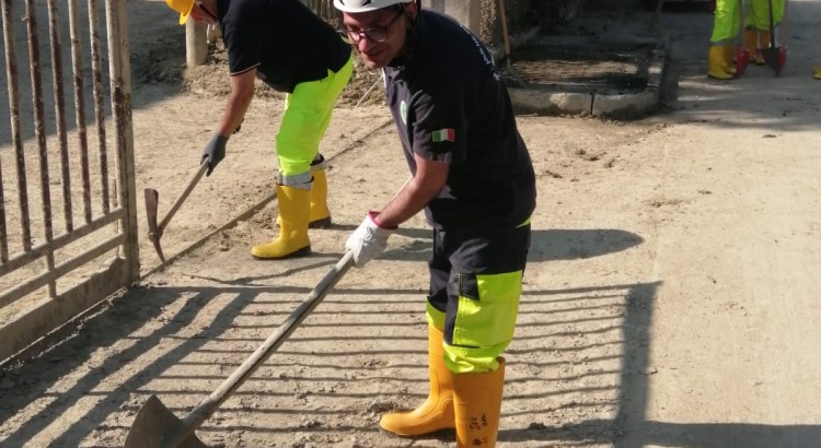 ZONE ALLUVIONATE: ARRIVA L’AIUTO DEGLI ALPINI NOCESI ZONE ALLUVIONATE: ARRIVA L’AIUTO DEGLI ALPINI NOCESI