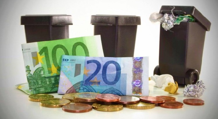 Tassa dei rifiuti in aumento del 5%. Intini: “Non prevista alcuna riduzione”