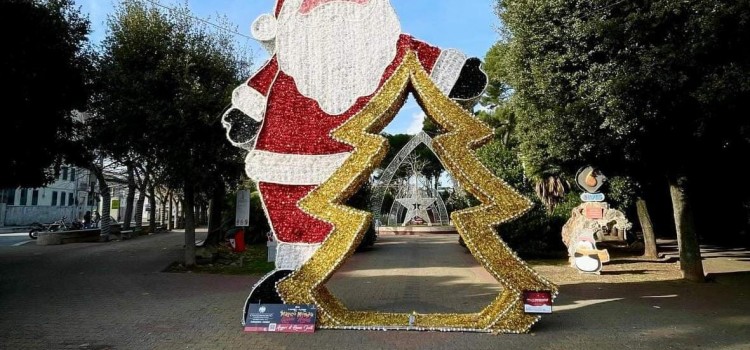 Lo shopping natalizio entra nel vivo anche a Noci