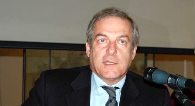 Rinvio a giudizio per Elio Sannicandro e altre 11 persone accusate di corruzione e turbativa d’asta