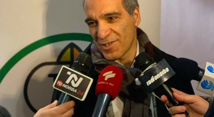 Arrestato l’ex Assessore regionale Alfonso Pisicchio e suo fratello Enzo: accuse di corruzione elettorale