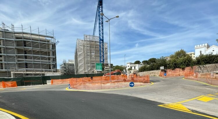 Rotatoria in via Mottola