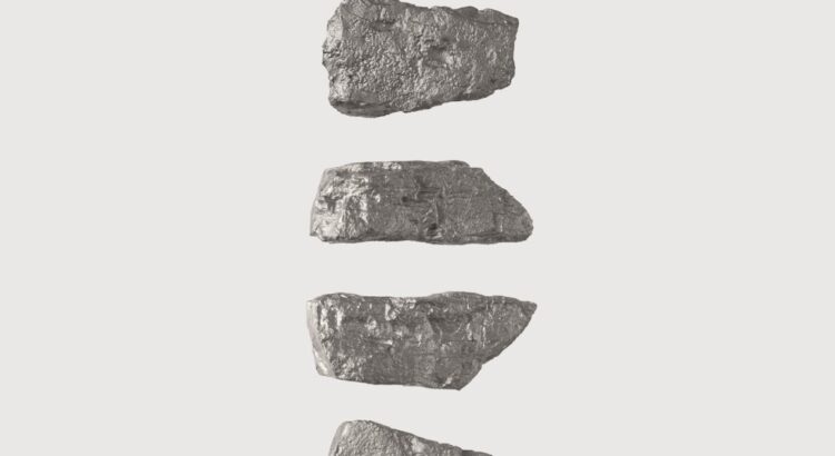 Alla Galleria Pleroo l’archeologia del futuro: “Reperti Post Terrestri” di Pietro De Scisciolo