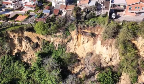A14 riaperta dopo il caos, ma resta l’incubo frana A14 riaperta dopo il caos, ma resta l’incubo frana