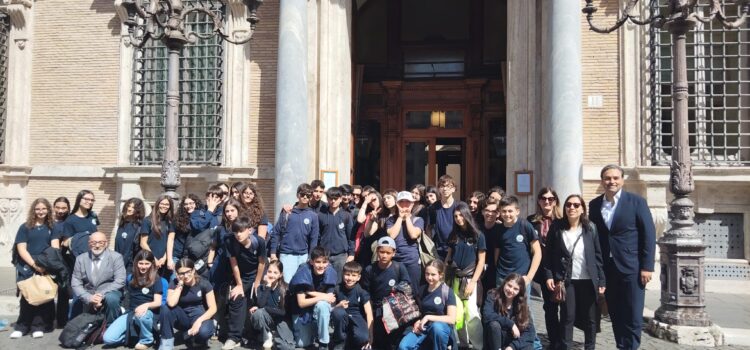 Studenti della scuola media “Gallo” in visita al Senato