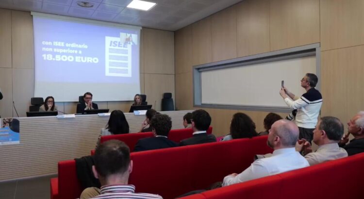 Puglia, al via il Microcredito Sociale: un paracadute contro l’usura (e l’oblio bancario) Puglia, al via il Microcredito Sociale: un paracadute contro l’usura (e l’oblio bancario)