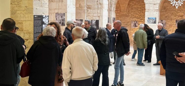 Attraverso l’obiettivo di De Leonardis riaffiora la storia di Noci