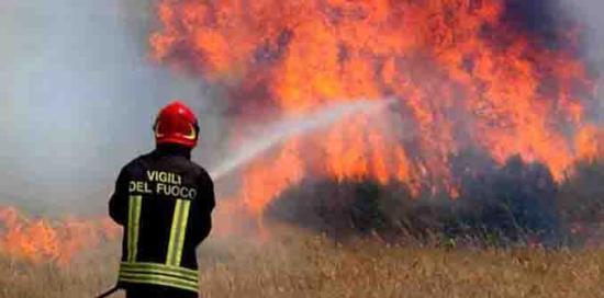 Noci, scatta lo stato di grave pericolosità per gli incendi: divieti e obblighi fino al 15 settembre